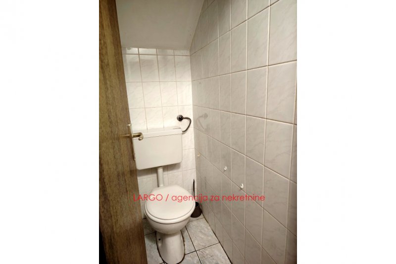--%--place-alt-for-e_0000006-here--%--