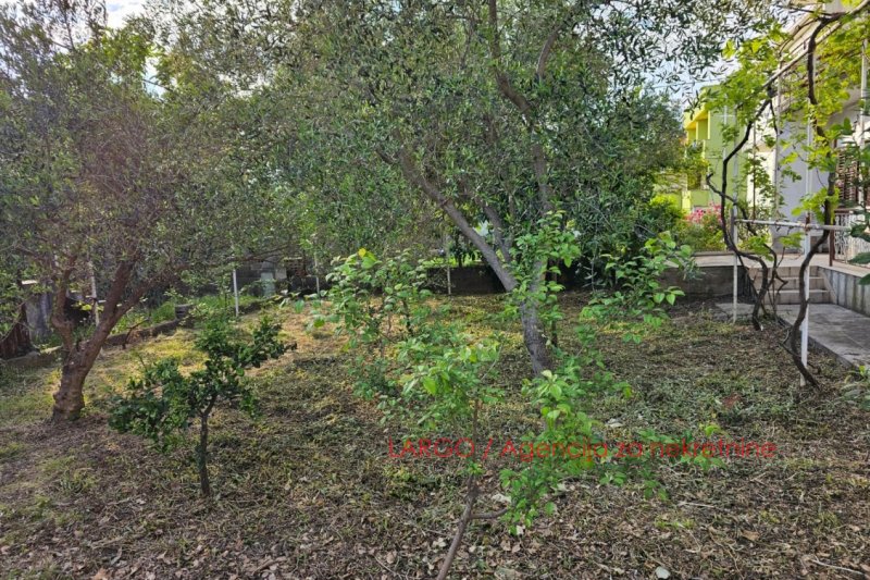 --%--place-alt-for-e_0000006-here--%--