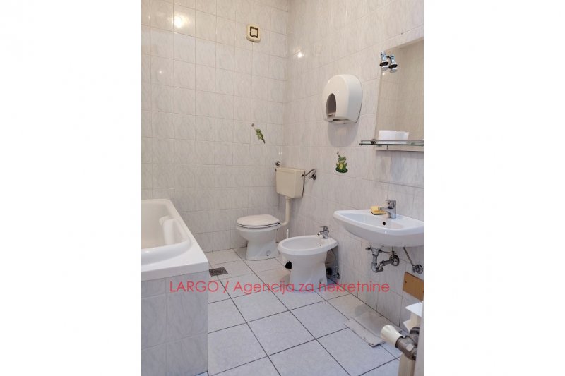 --%--place-alt-for-e_0000006-here--%--