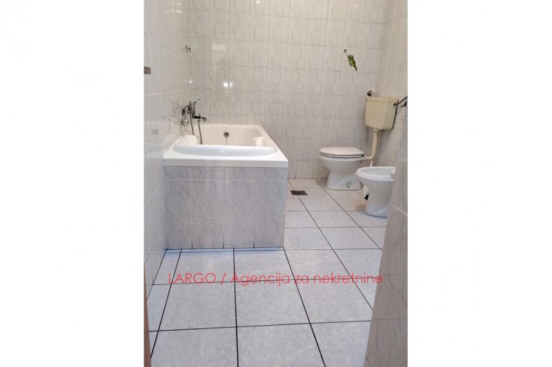 --%--place-alt-for-e_0000006-here--%--