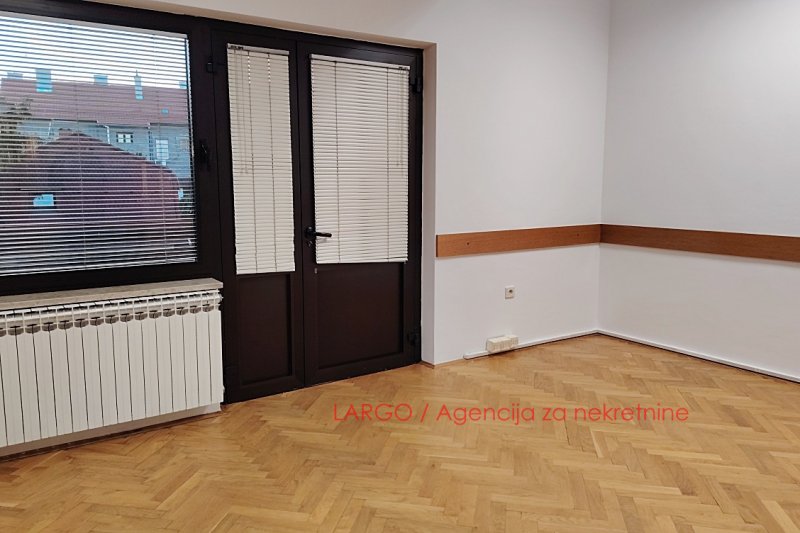 --%--place-alt-for-e_0000006-here--%--