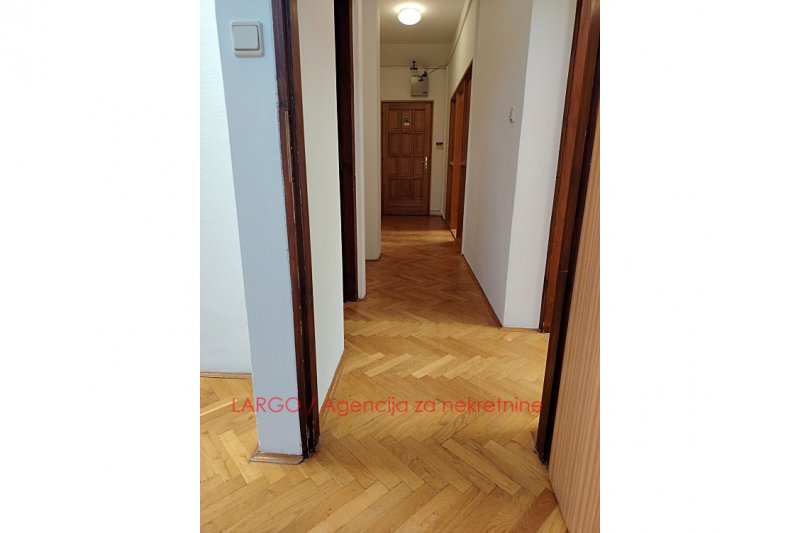 --%--place-alt-for-e_0000006-here--%--