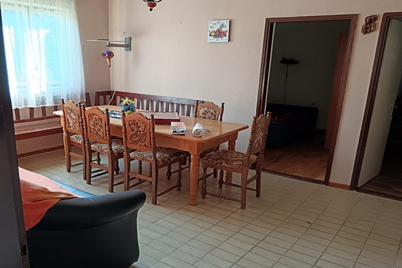 --%--place-alt-for-e_0000006-here--%--